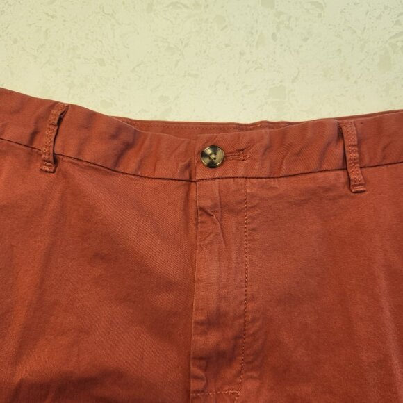 Izod Saltwater Shorts Stretch Flat Front Chino Size 36 - 9.5" Washed Red EUC - Picture 4 of 9